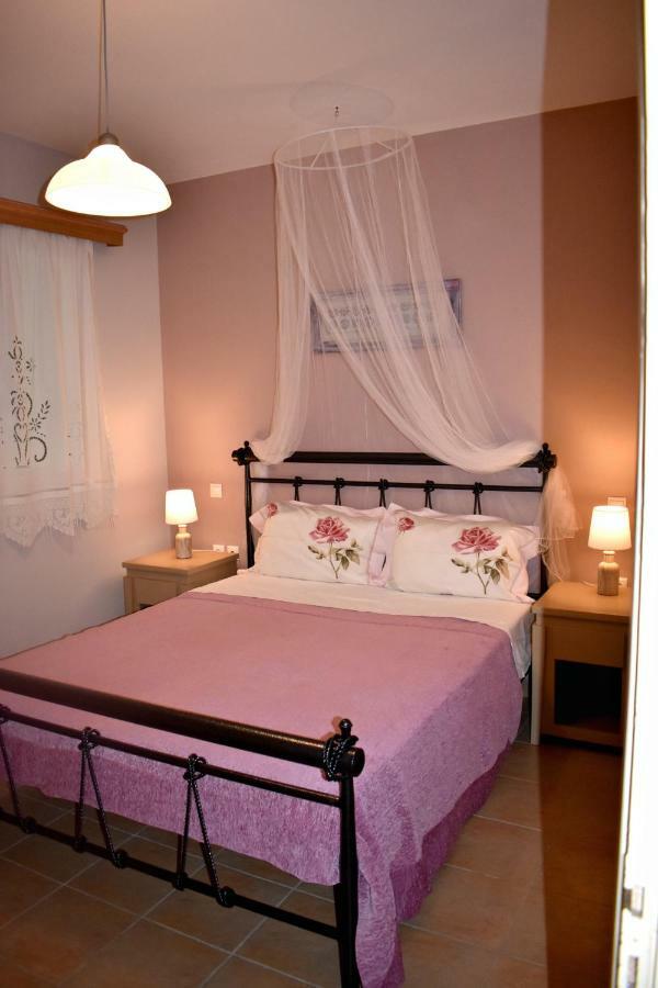Kakia 2 Bedroom Apartment ไซคิย์นธอสทาวน์ ภายนอก รูปภาพ