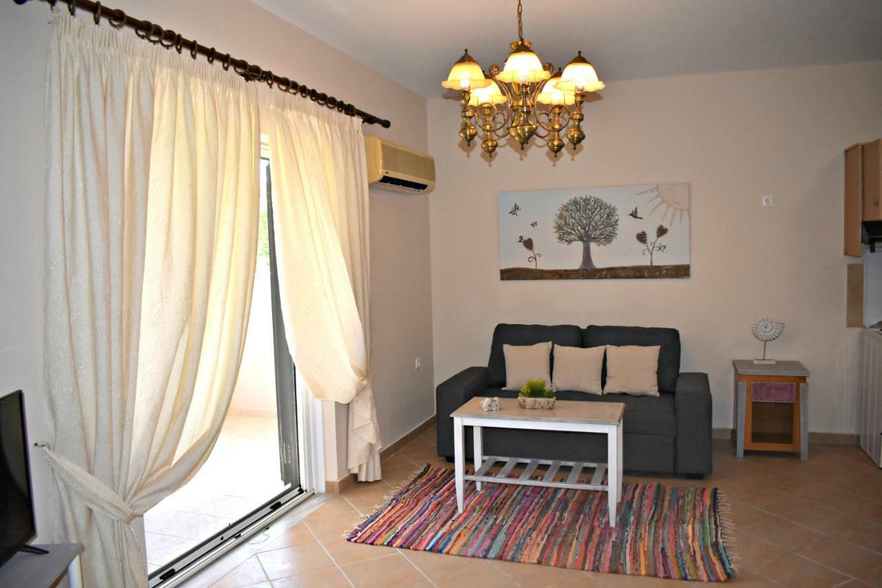 Kakia 2 Bedroom Apartment ไซคิย์นธอสทาวน์ ภายนอก รูปภาพ